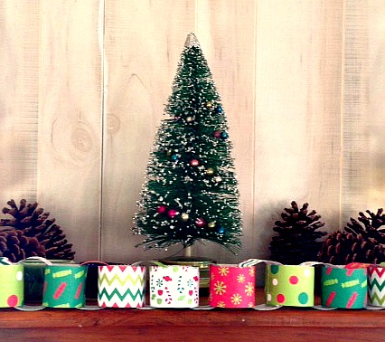 Christmas jokes paper chain